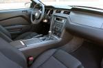 Ford Mustang V6 2012 года